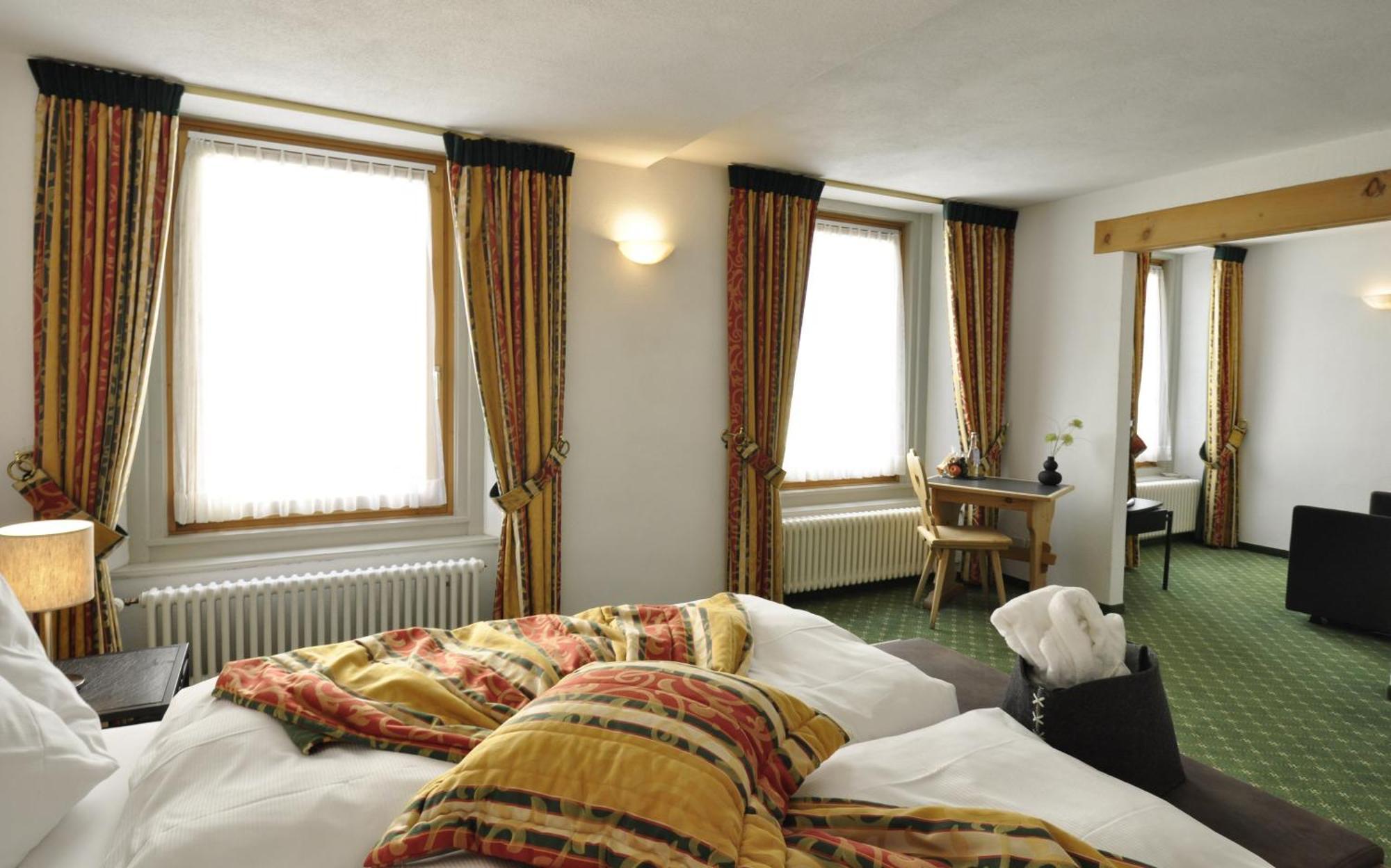 Hotel Bernina Понтрезина Экстерьер фото