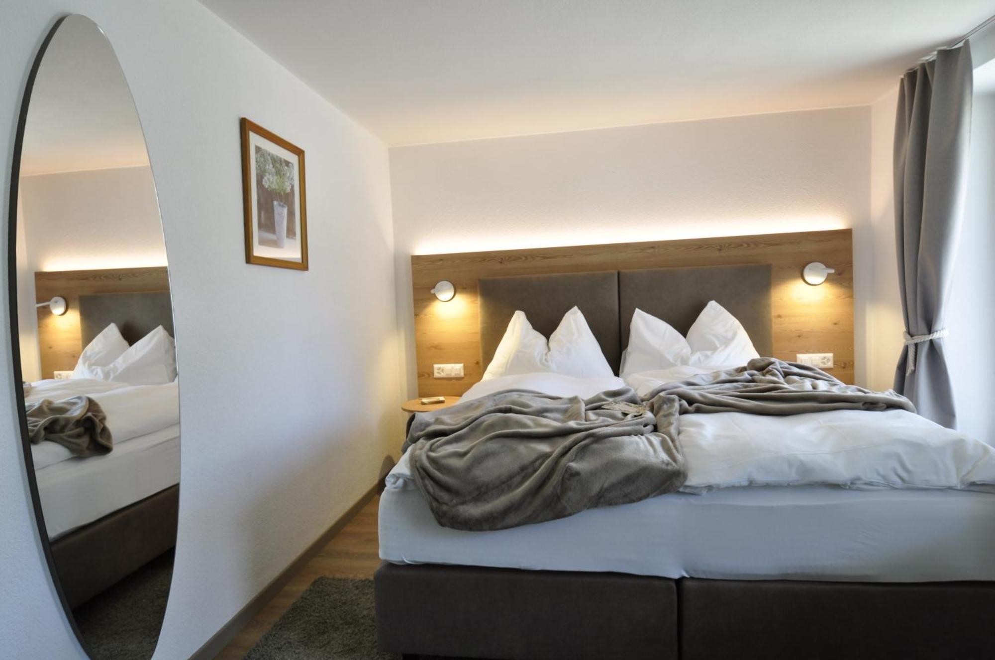 Hotel Bernina Понтрезина Экстерьер фото