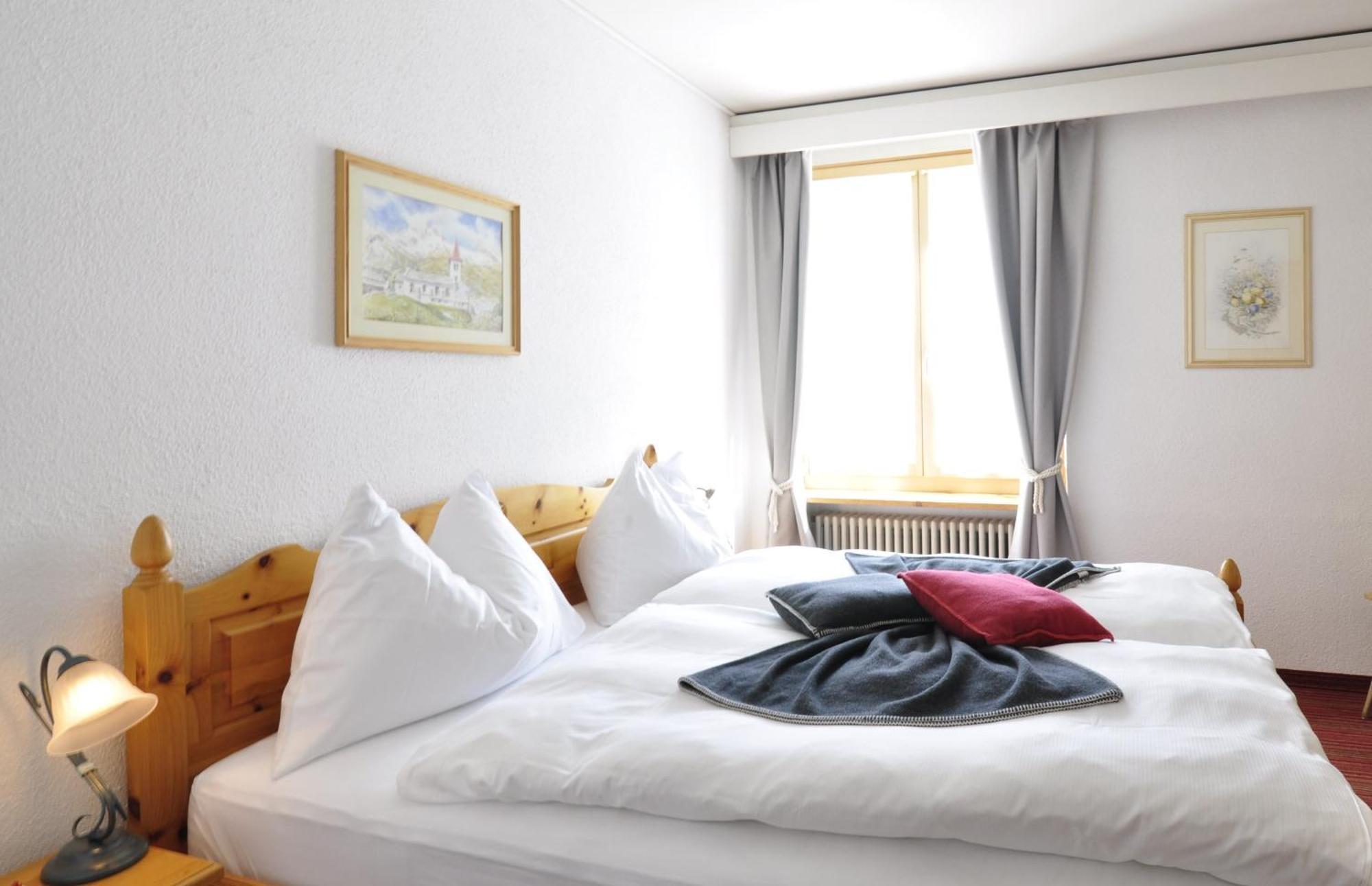 Hotel Bernina Понтрезина Экстерьер фото