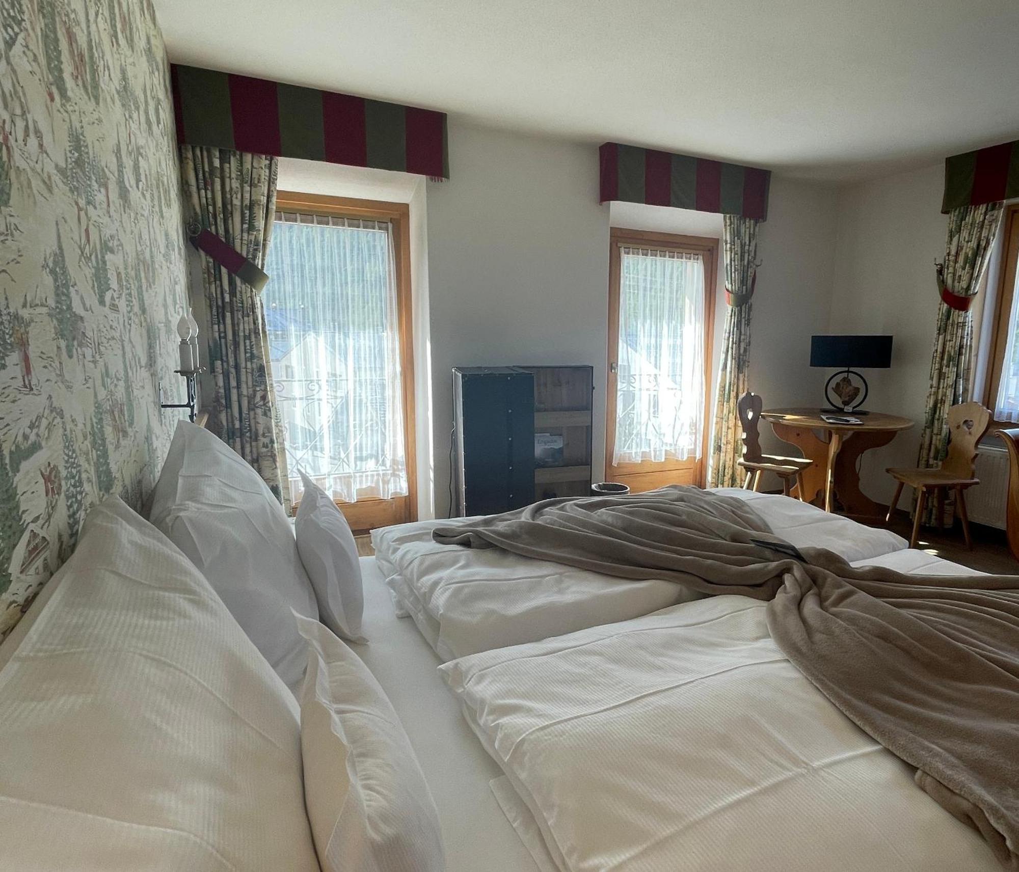 Hotel Bernina Понтрезина Экстерьер фото