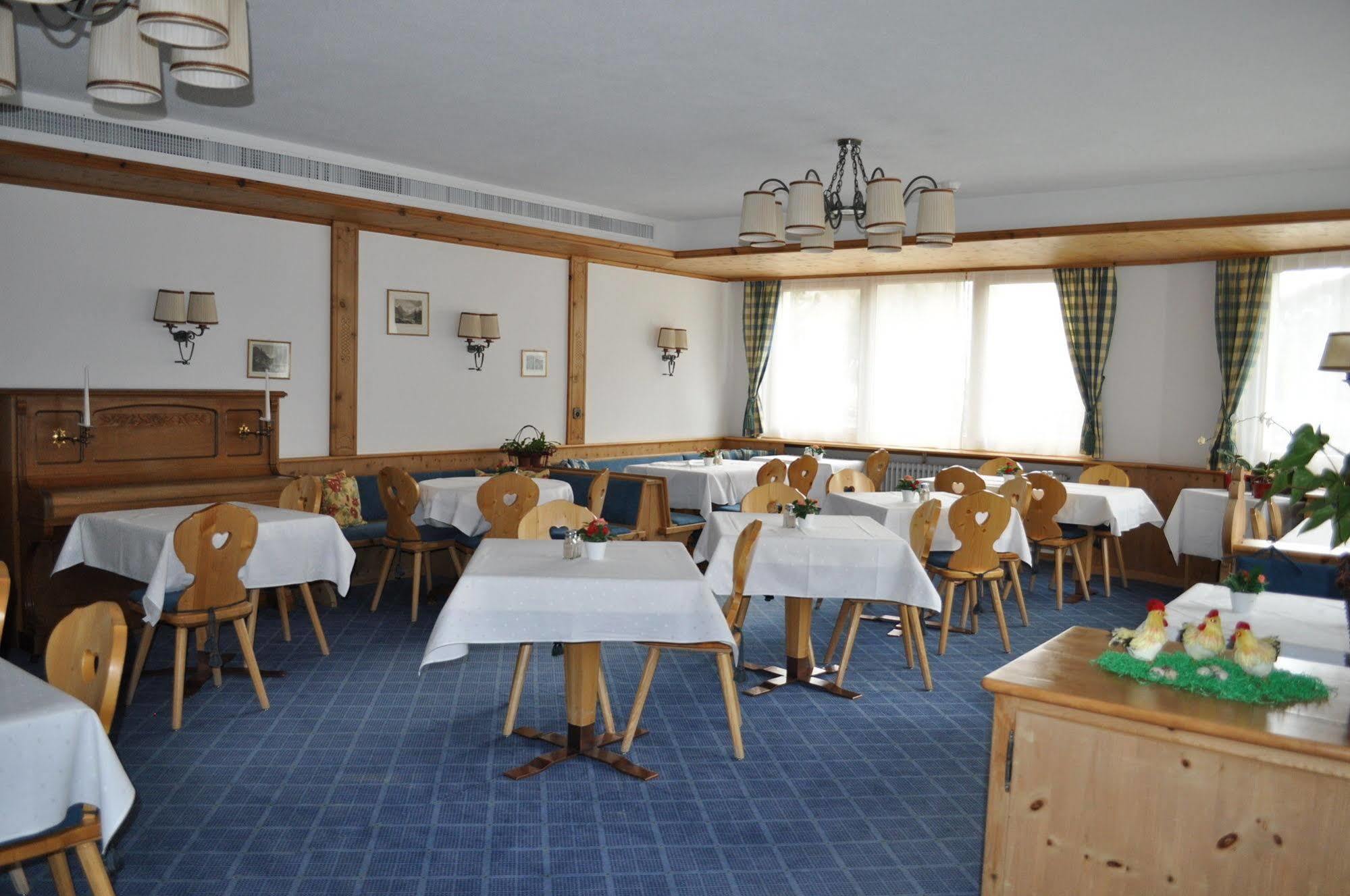 Hotel Bernina Понтрезина Экстерьер фото